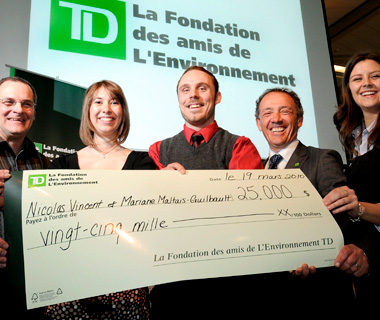 photo of TD employees pictured with Canadian post-secondary students
